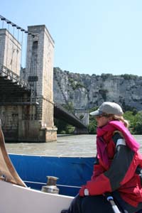 Hannelore i cockpit. Der kan være koldt på Rhone