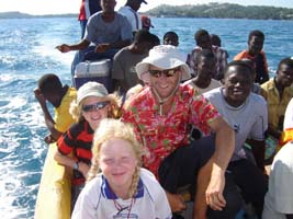 Jens, Caroline og Niels på vej til Les Cayes